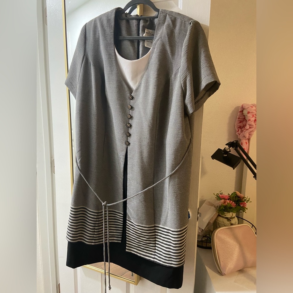 Dress 22w